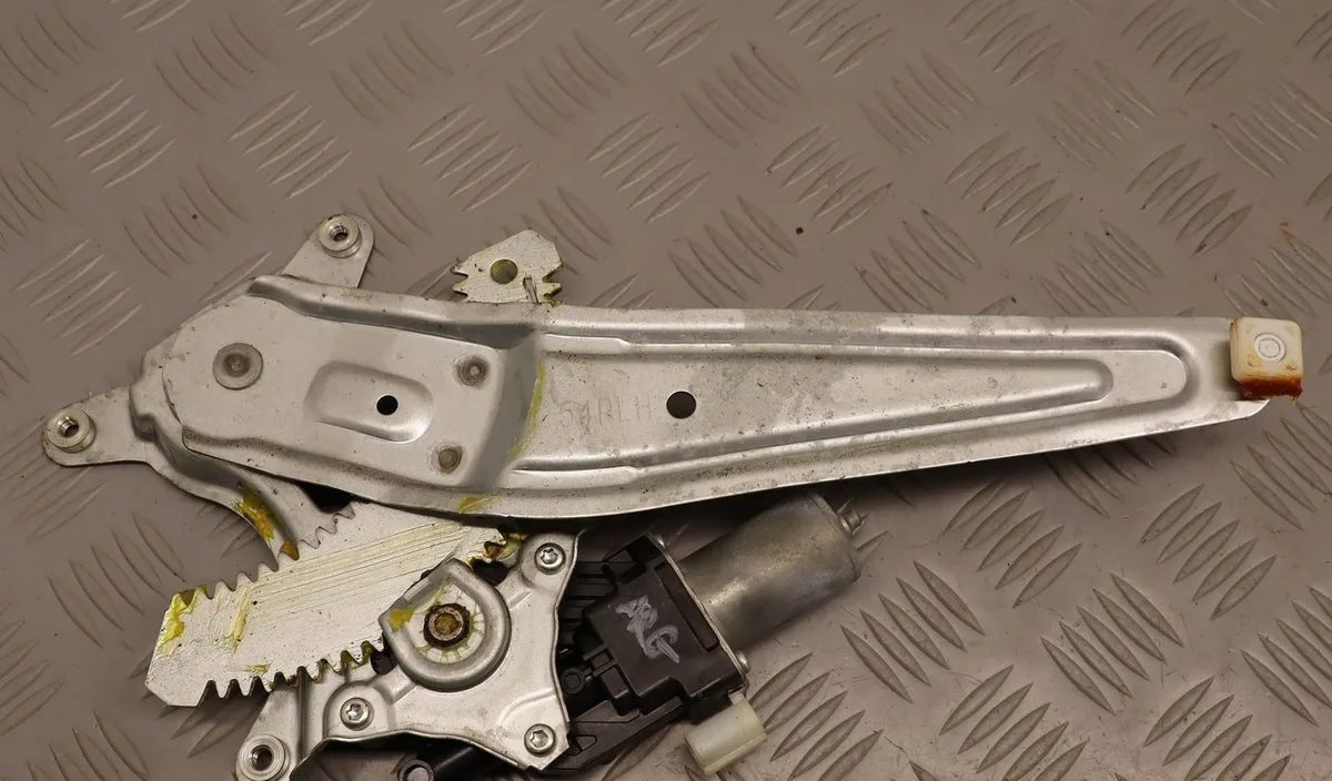 Mecanismemoteur leve-glace arg Suzuki VITARA (LY) 1.4 t allgrip (apk 414) (2015) occasion