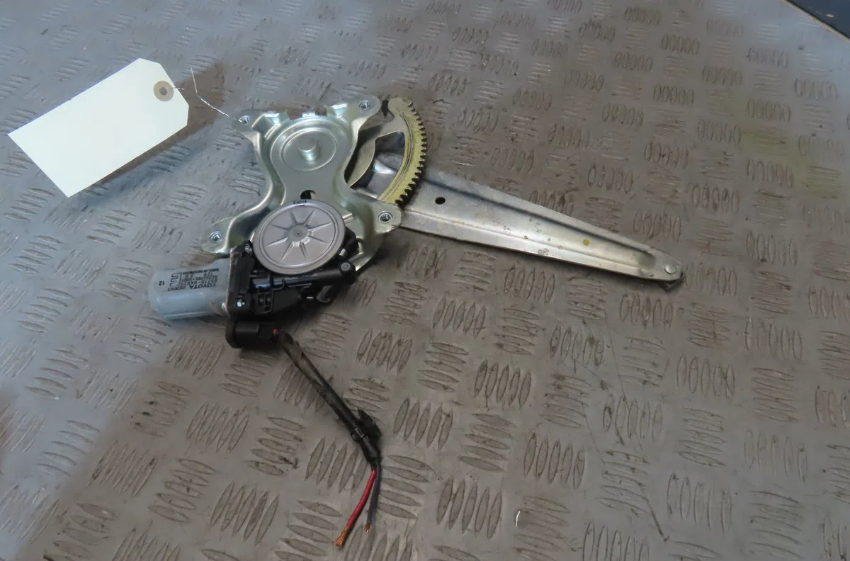 Mecanismemoteur leve-glace arg TOYOTA HILUX occasion