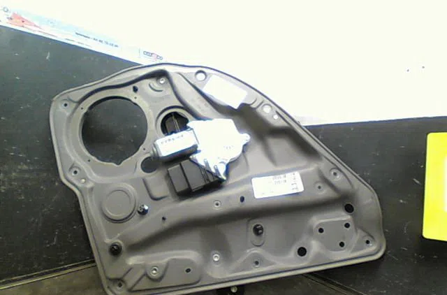 Mecanismemoteur leve-glace arg Volkswagen GOLF IV (1J1) 1.4 16v (1997-2004) 5 portes occasion