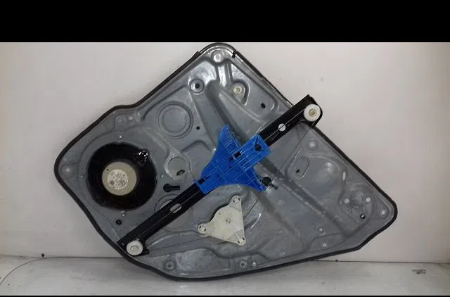 Mecanismemoteur leve-glace arg Volkswagen GOLF IV (1J1) 1.6 16v (2000-2005) occasion