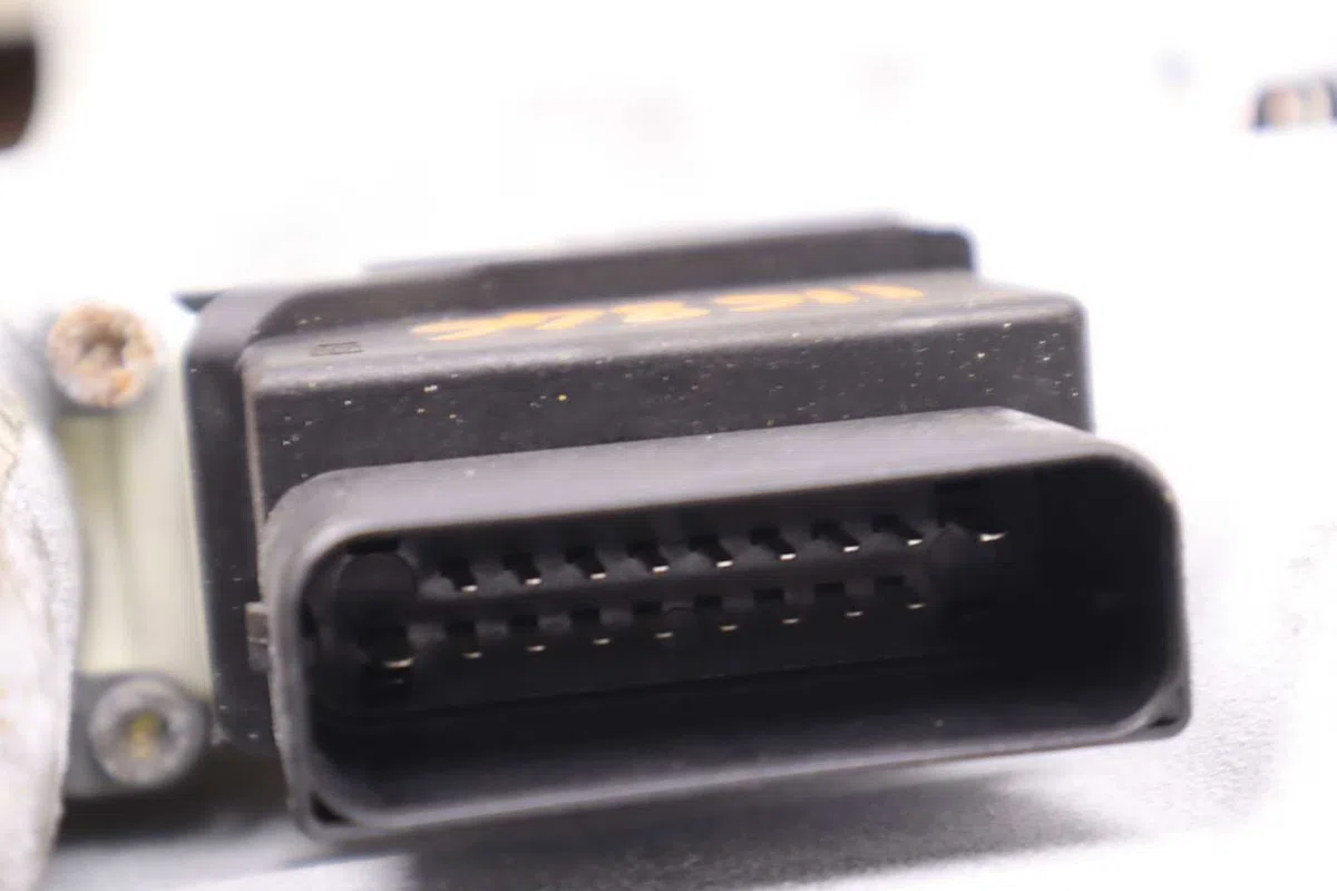 Mecanismemoteur leve-glace arg Volkswagen GOLF IV (1J1) 1.9 sdi (1997-2005) occasion