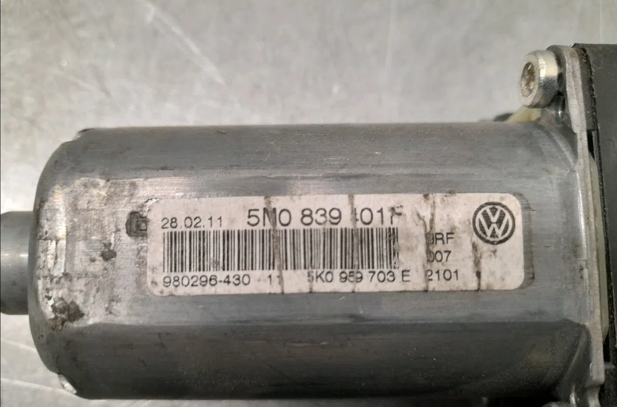 Mecanismemoteur leve-glace arg Volkswagen GOLF PLUS V (5M1, 521) 1.4 tsi (2006-2008) occasion