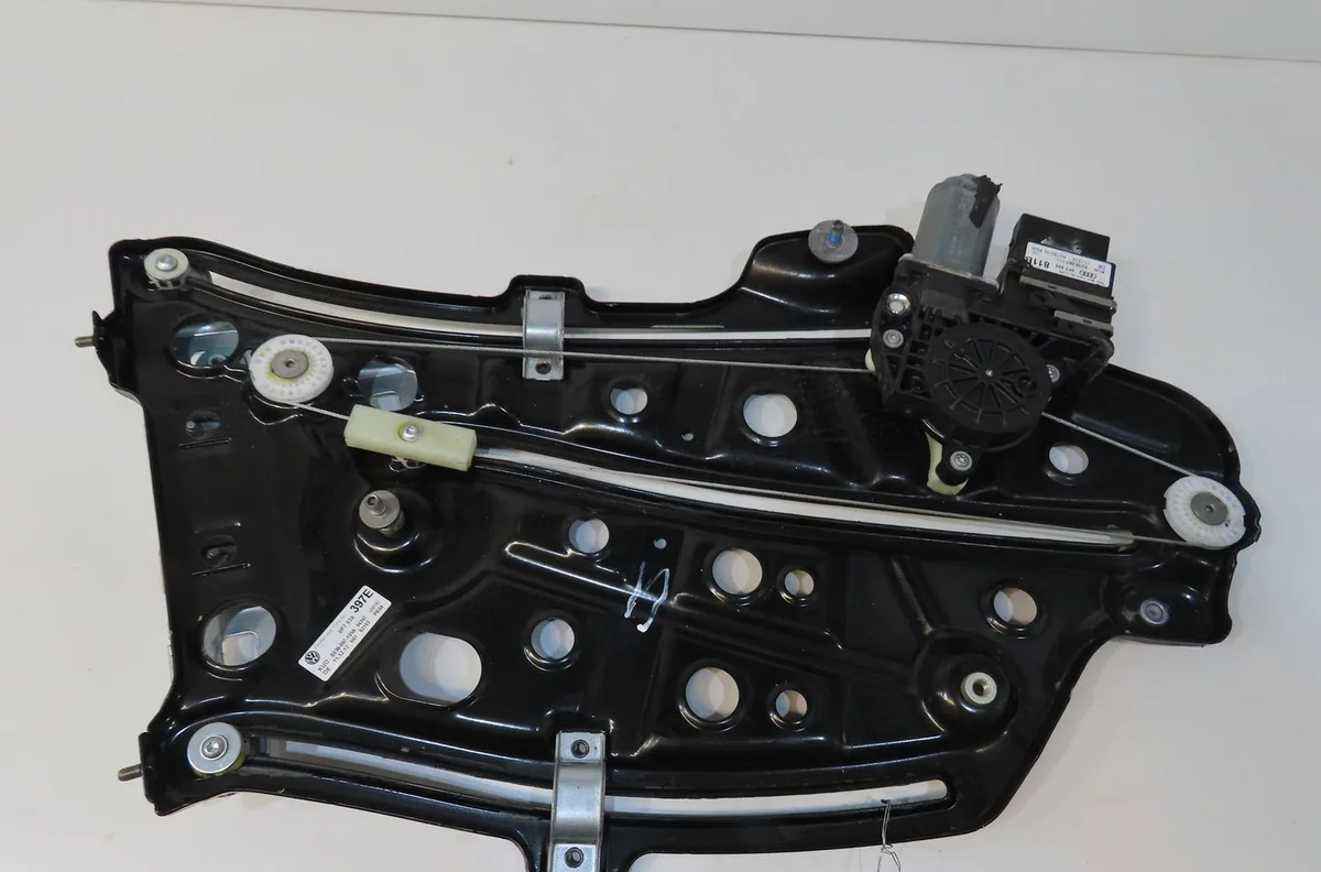 Mecanismemoteur leve-glace arg Volkswagen GOLF VI Décapotable (517) 1.2 tsi (2011-2016) occasion