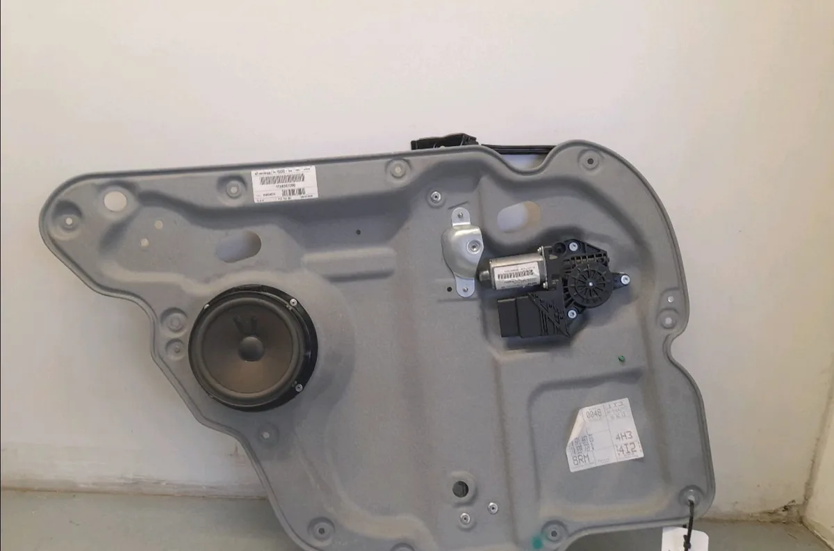 Mecanismemoteur leve-glace arg Volkswagen TOURAN (1T3) 1.6 tdi (2010-2015) 5 portes occasion