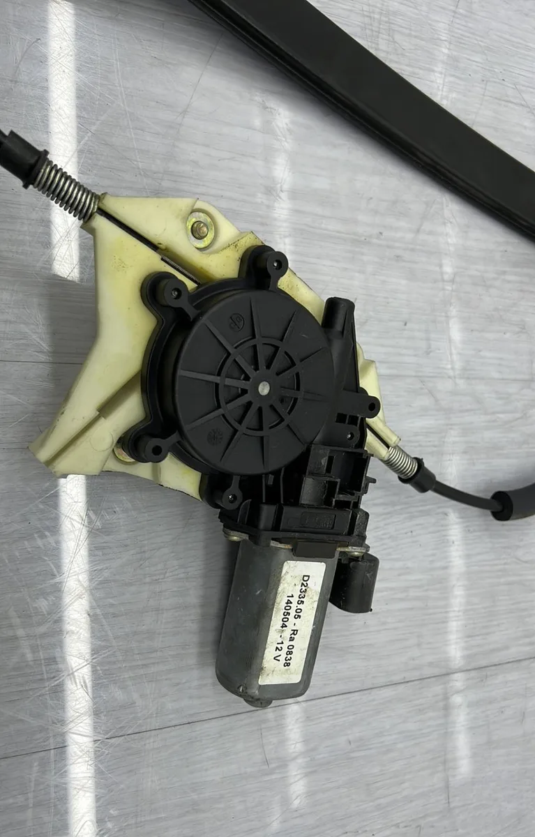Mecanismemoteur leve-glace avg ALFA ROMEO 156 PHASE 3 BREAK occasion