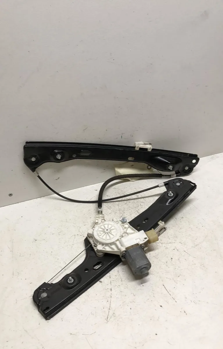 Mecanismemoteur leve-glace avg Bmw 3 (E90) 320 d (2004-2011) occasion
