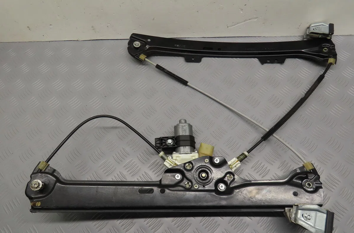 Mecanismemoteur leve-glace avg Bmw 5 (E60) 530 i xdrive (2008-2009) occasion