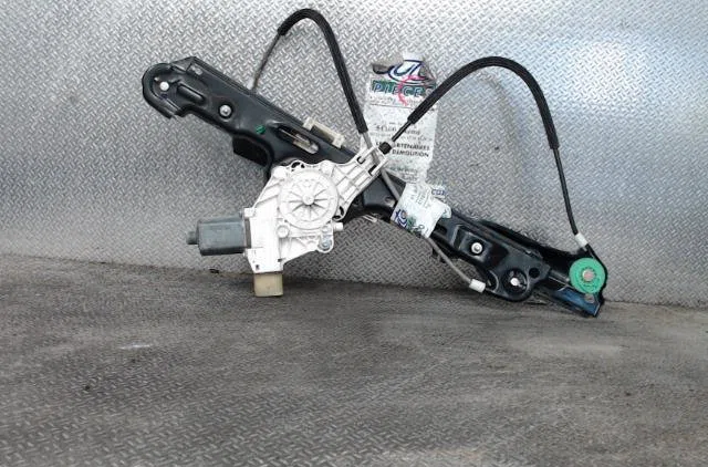 Mecanismemoteur leve-glace avg BMW SERIE 1 E87  SERIE 1 E87 PHASE 2 occasion