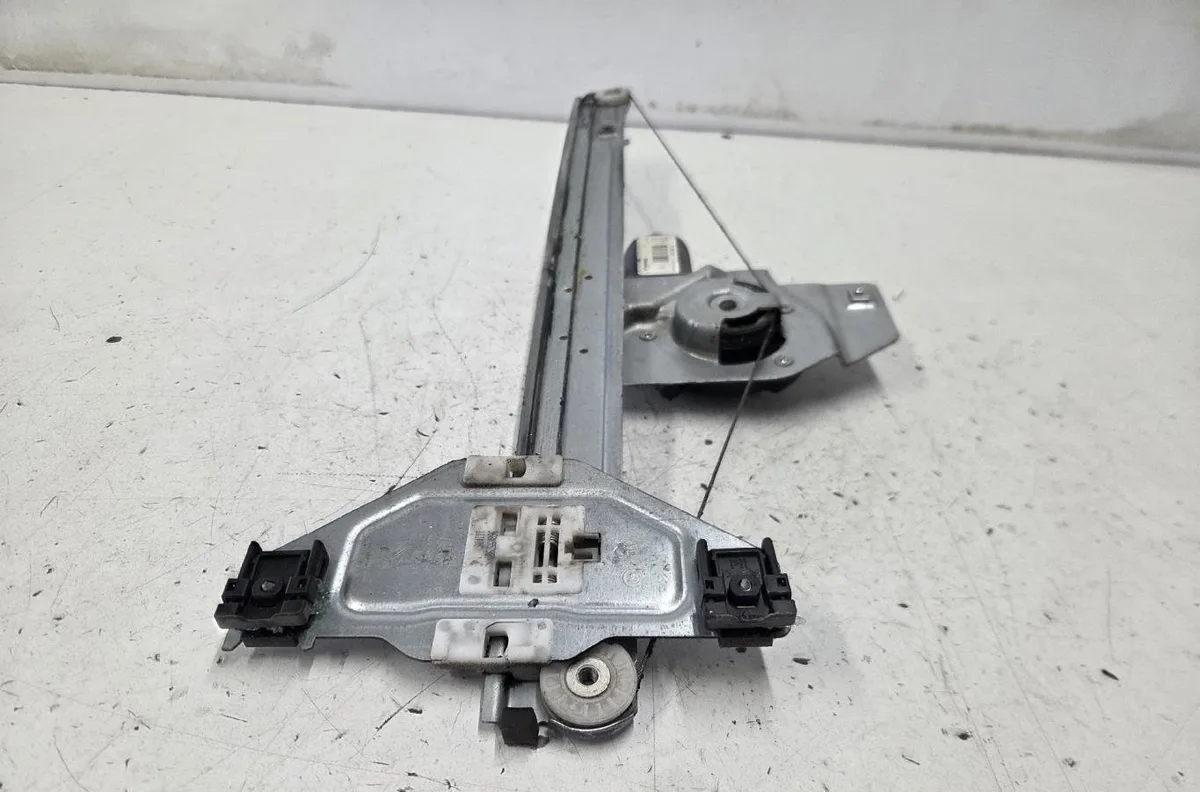 Mecanismemoteur leve-glace avg CITROEN BERLINGO 2 PHASE 1 occasion
