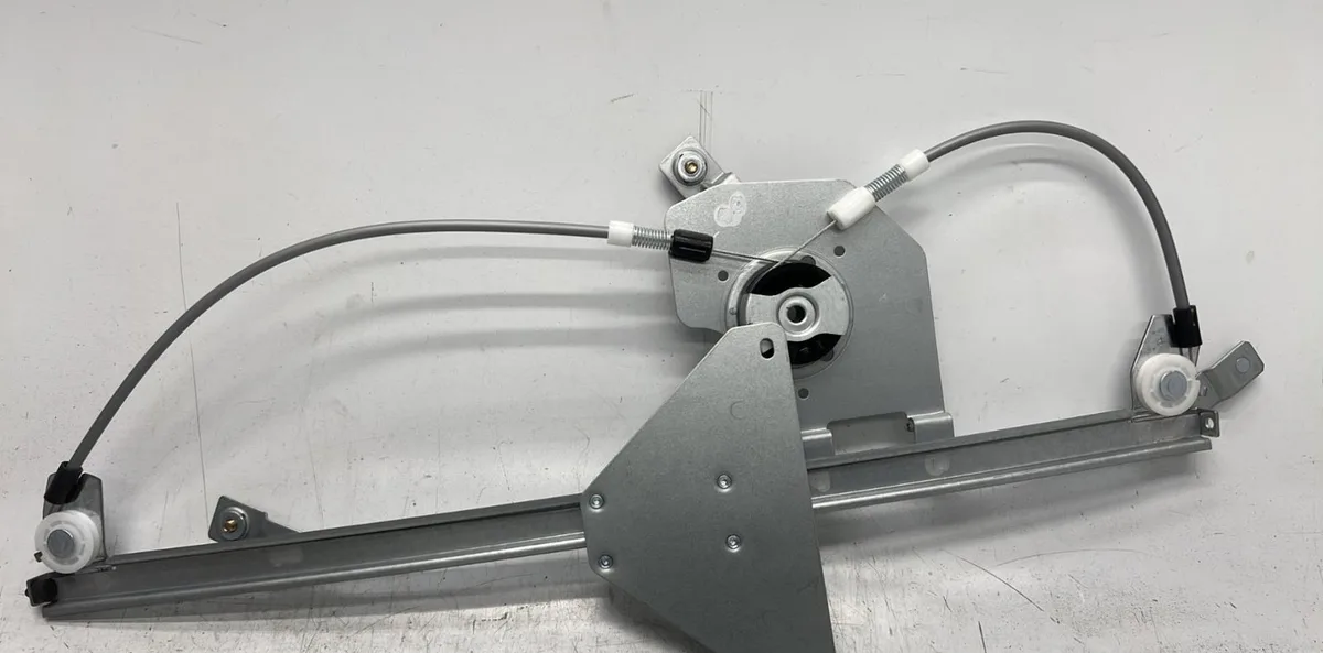 Mecanismemoteur leve-glace avg CITROEN BERLINGO 2 PHASE 3 occasion