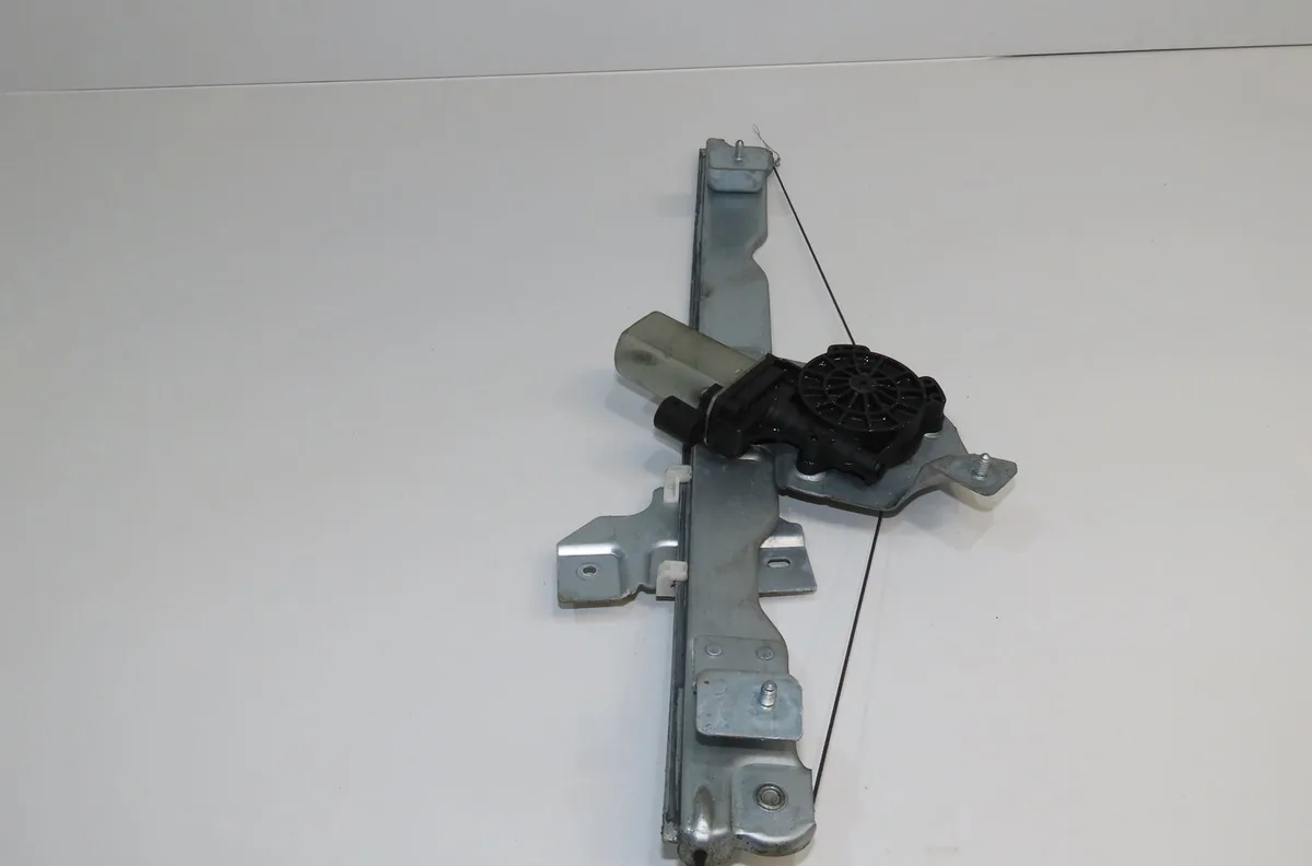 Mecanismemoteur leve-glace avg Dacia DUSTER (HS_) 1.5 dci (hsaj) (2010-2018) occasion