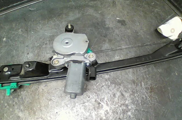 Mecanismemoteur leve-glace avg Fiat PUNTO (188_) 1.9 jtd 80 (188.237, .257, .337, .357) (1999-2012) occasion