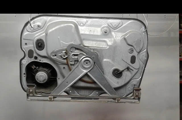 Mecanismemoteur leve-glace avg Ford C-MAX (DM2) 1.6 tdci (2007-2010) 5 portes occasion