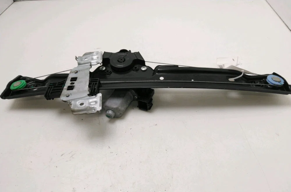 Mecanismemoteur leve-glace avg Ford ECOSPORT 1.0 ecoboost (2013) occasion