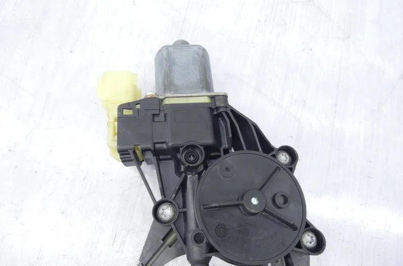 Mecanismemoteur leve-glace avg FORD FIESTA 6 PHASE 2 occasion