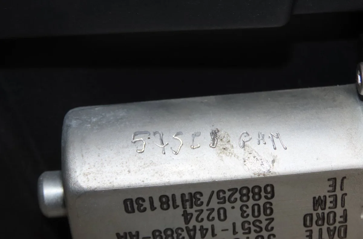 Mecanismemoteur leve-glace avg Ford FIESTA V (JH_, JD_) 1.4 16v (2001-2008) 5 portes occasion