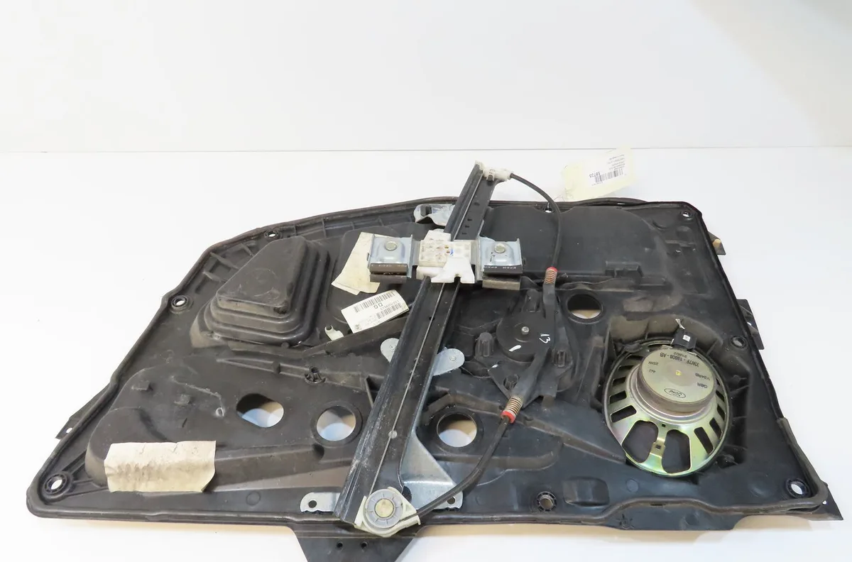 Mecanismemoteur leve-glace avg Ford FIESTA V (JH_, JD_) 1.4 tdci (2001-2008) 5 portes occasion
