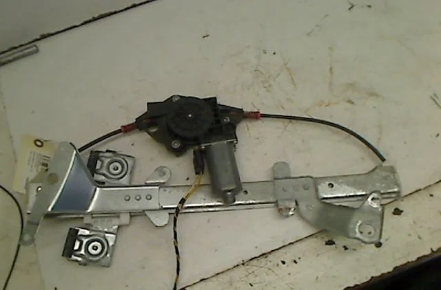 Mecanismemoteur leve-glace avg Ford FIESTA V (JH_, JD_) 1.6 16v (2001-2008) occasion