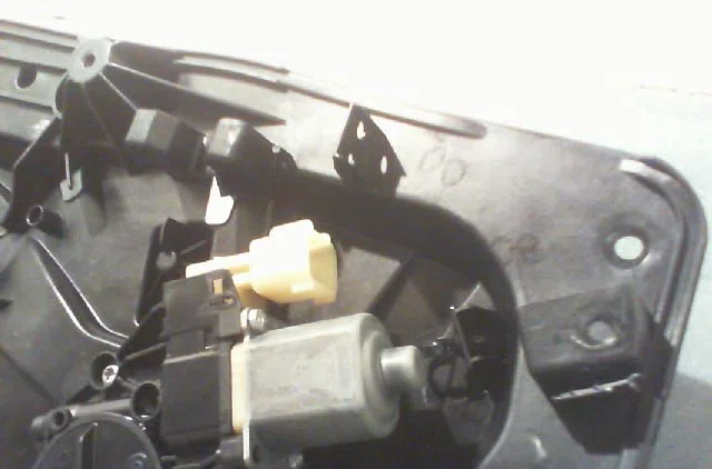 Mecanismemoteur leve-glace avg Ford FIESTA VI (CB1, CCN) 1.4 (2008) occasion