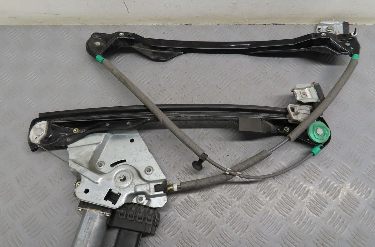 Mecanismemoteur leve-glace avg Ford FOCUS I (DAW, DBW) 1.8 tdci (2001-2004) occasion