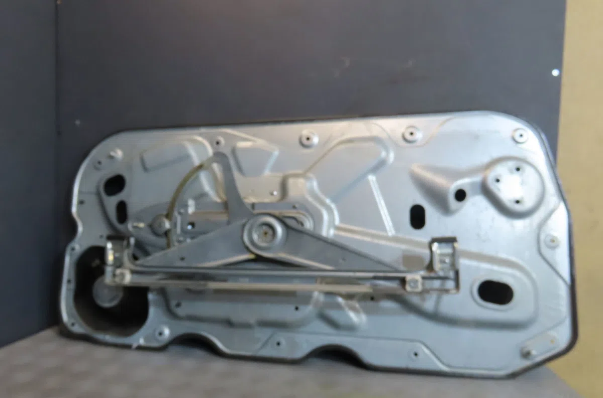 Mecanismemoteur leve-glace avg Ford FOCUS II (DA_, HCP, DP) 2.0 tdci (2004-2008) occasion