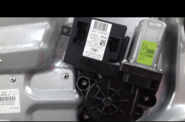 Mecanismemoteur leve-glace avg Ford KUGA I 2.0 tdci (2008-2012) 5 portes occasion