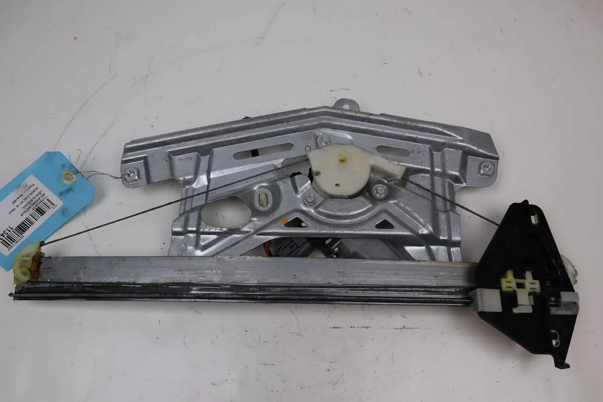 Mecanismemoteur leve-glace avg Honda CIVIC VIII Hatchback (FN, FK) 1.8 (fn1, fk2) (2005) occasion