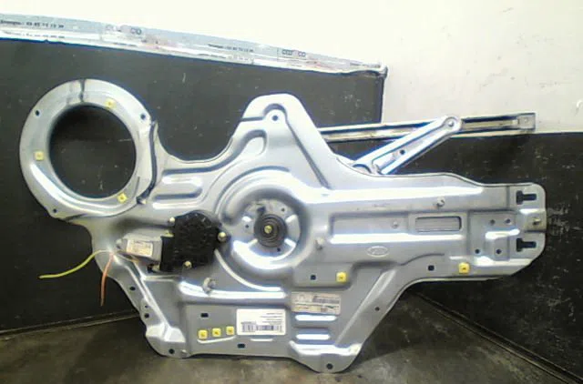 Mecanismemoteur leve-glace avg Kia CERATO I 3-5 portes (LD) 2.0 crdi (2004-2006) occasion