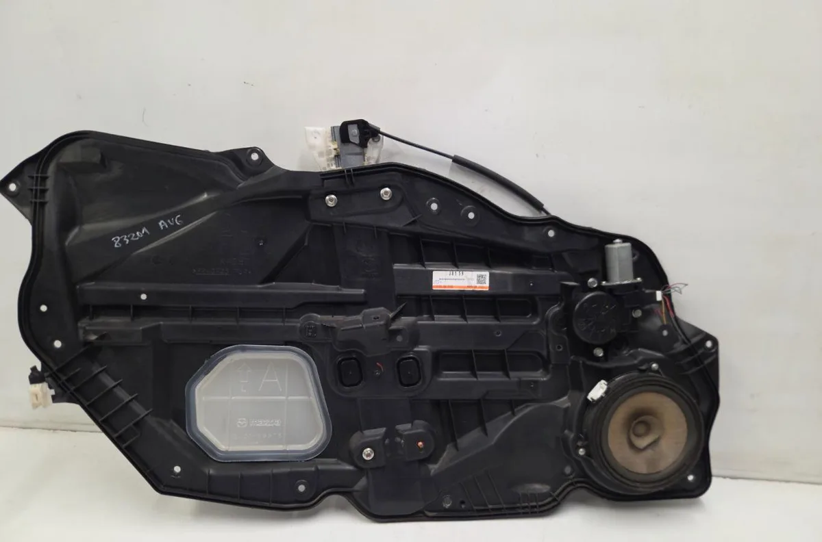 Mecanismemoteur leve-glace avg MAZDA 2 2 PHASE 1 occasion
