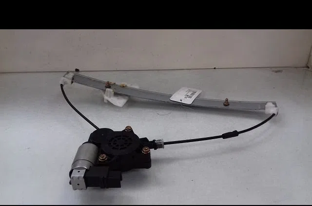 Mecanismemoteur leve-glace avg Mazda 6 Hatchback (GG) 2.0 di (gg14) (2002-2007) occasion
