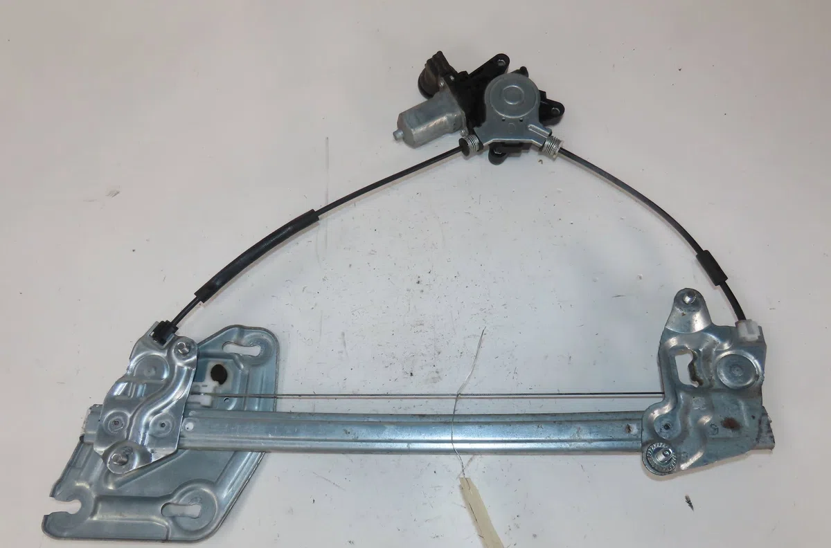 Mecanismemoteur leve-glace avg Mazda MX-5 III (NC) 2.0 (nc18) (2005-2014) occasion