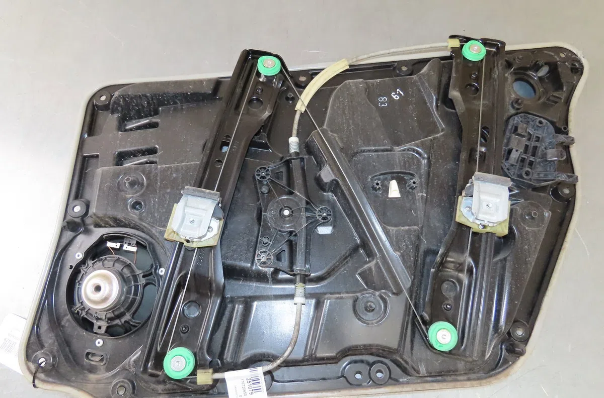 Mecanismemoteur leve-glace avg Mercedes-benz CLASSE A (W176) A 200 cdi - d 4-matic (176.002) (2014-2018) occasion