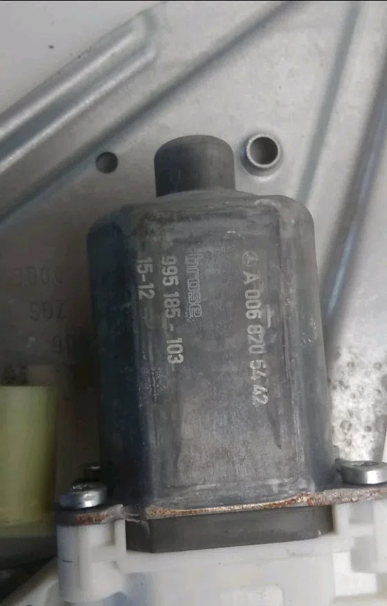 Mecanismemoteur leve-glace avg Mercedes-benz SPRINTER 3,5-t Camionnette (B906) 316 cdi (906.631, 906.633, 906.635, 906.6