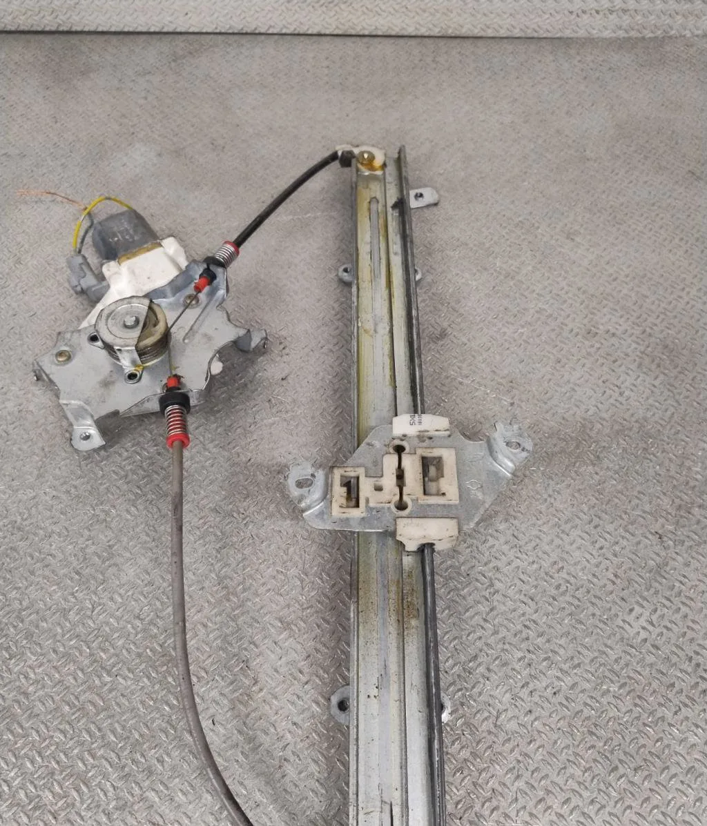 Mecanismemoteur leve-glace avg NISSAN MICRA 3 PHASE 1 occasion