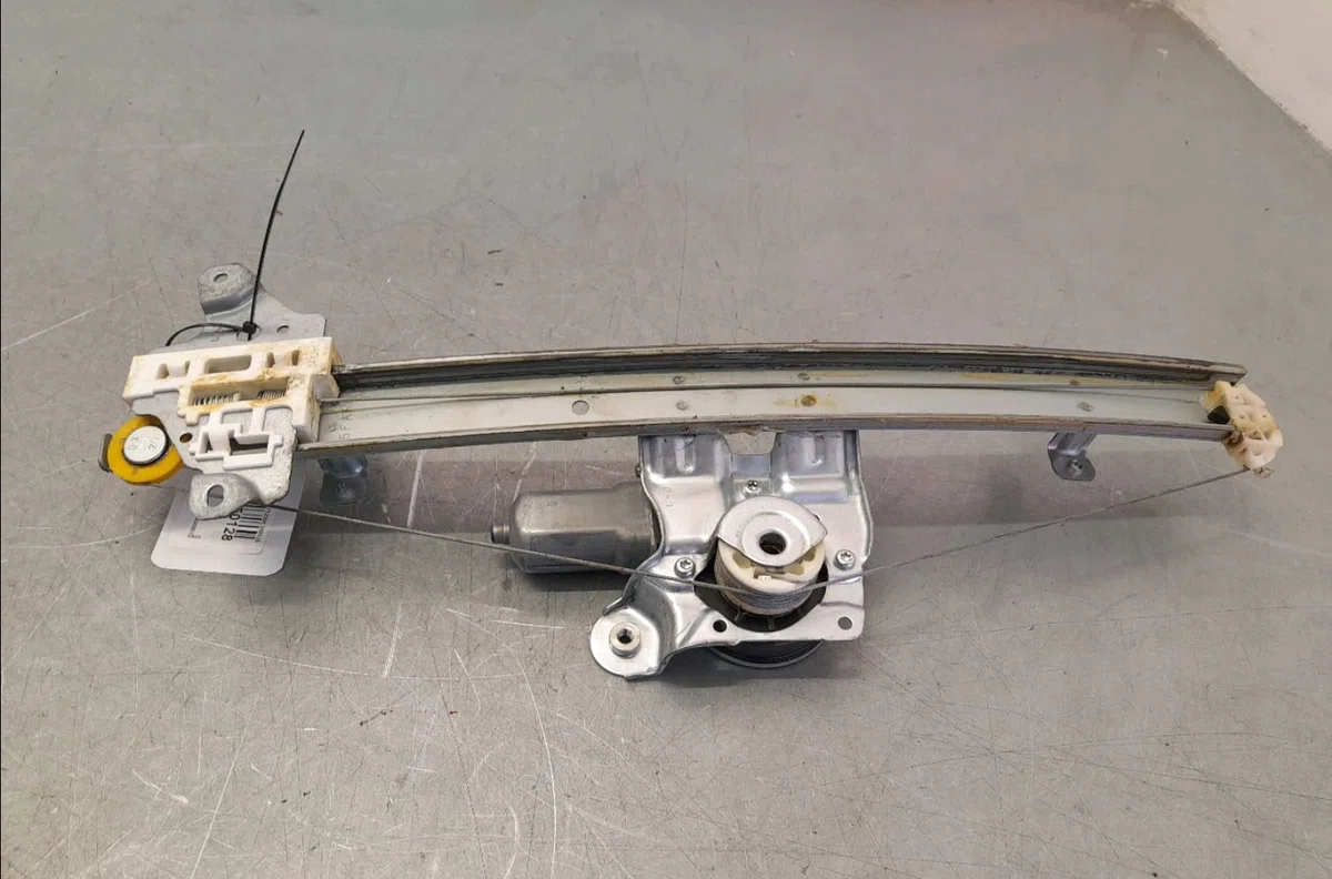 Mecanismemoteur leve-glace avg Nissan MICRA V (K14) 1.0 ig-t (2021) occasion