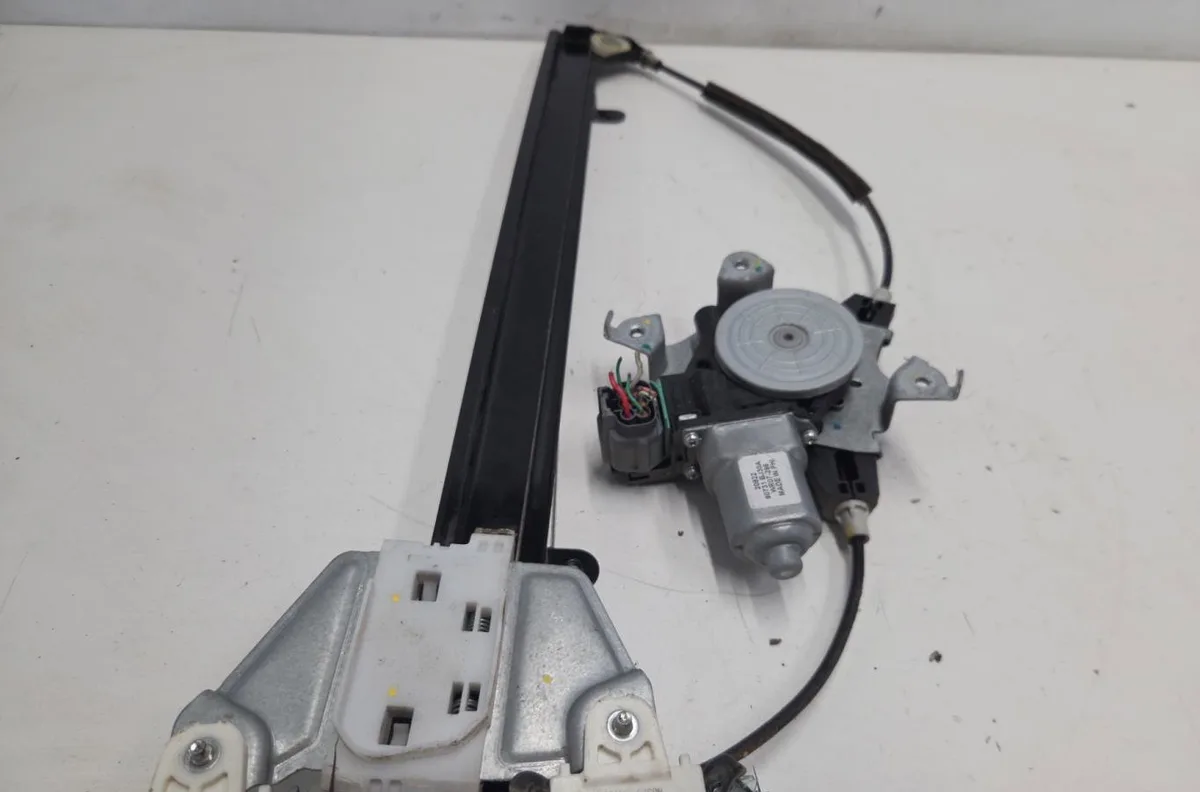 Mecanismemoteur leve-glace avg NISSAN NV200 occasion