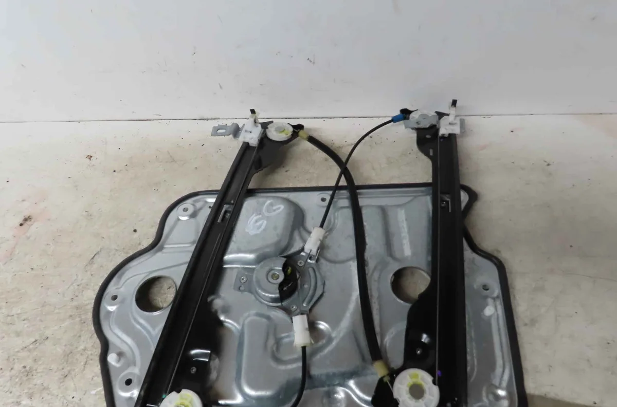 Mecanismemoteur leve-glace avg NISSAN QASHQAI I occasion