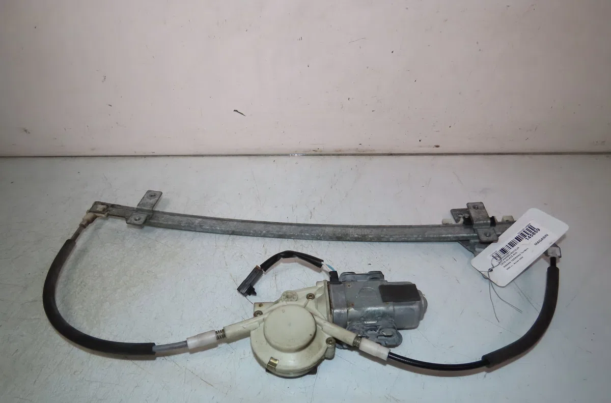 Mecanismemoteur leve-glace avg Nissan TERRANO II (R20) 2.7 tdi 4wd (1996-2007) occasion