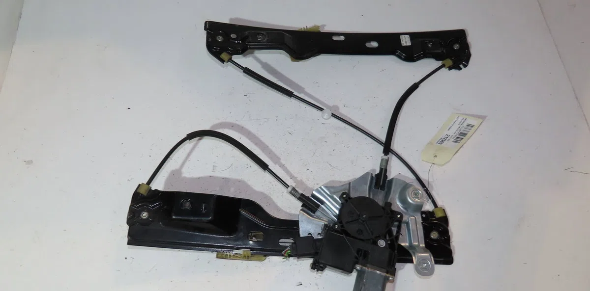 Mecanismemoteur leve-glace avg Opel ASTRA J Sports Tourer (P10) 2.0 cdti (35) (2010-2015) occasion