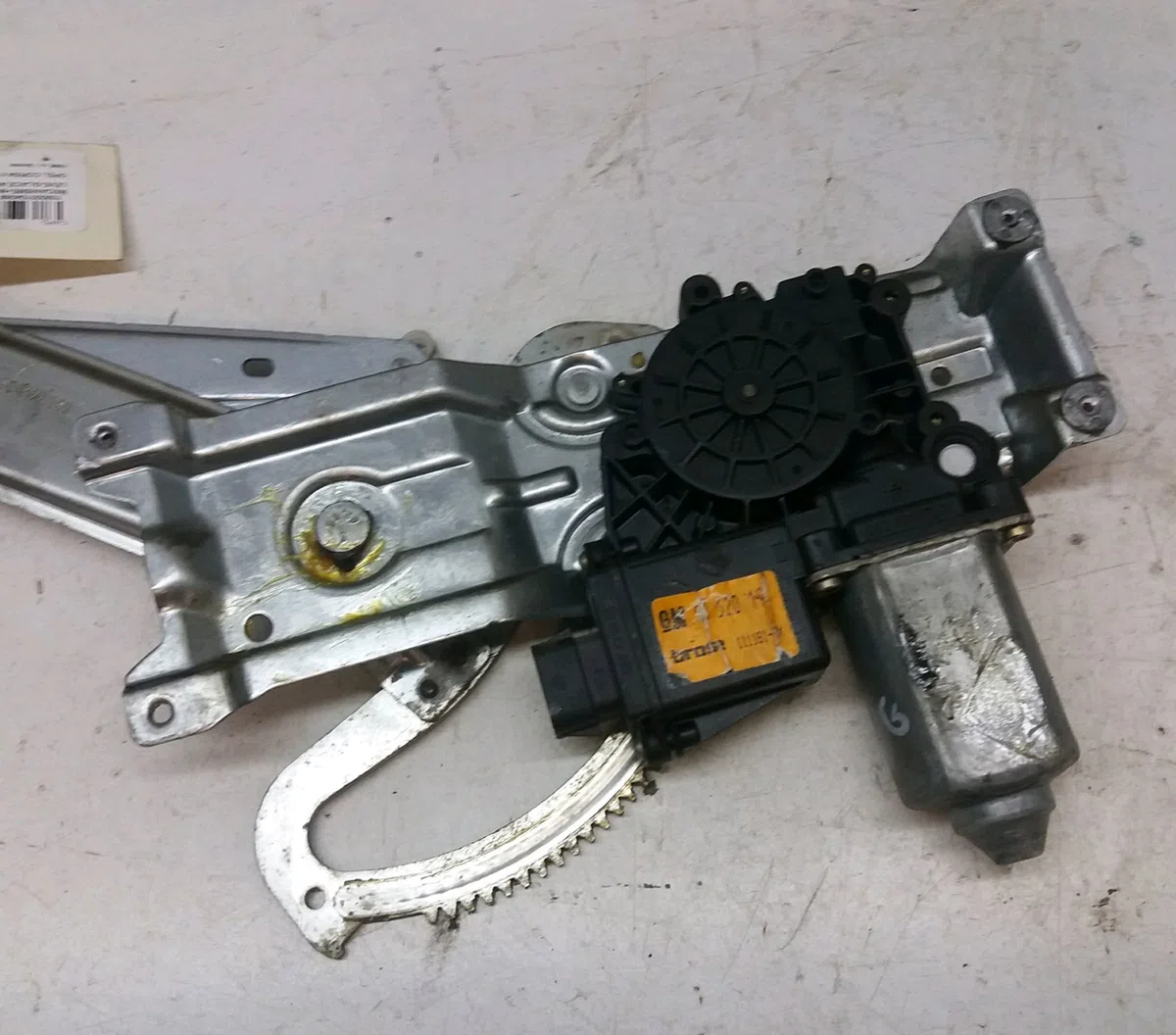 Mecanismemoteur leve-glace avg Opel CORSA B (S93) 1.4 i (f08, f68, m68) (1993-2000) occasion