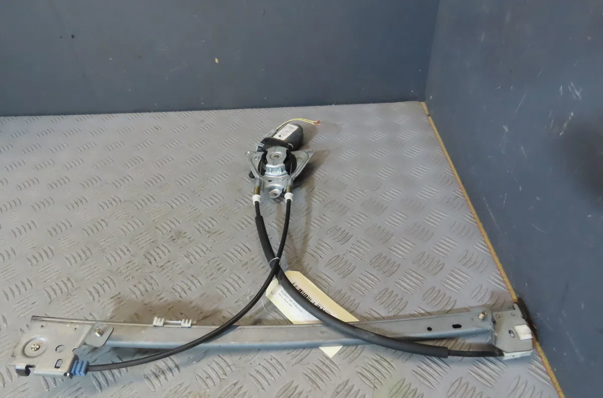 Mecanismemoteur leve-glace avg Peugeot 106 II (1A_, 1C_) 1.4 i (1996-2004) occasion