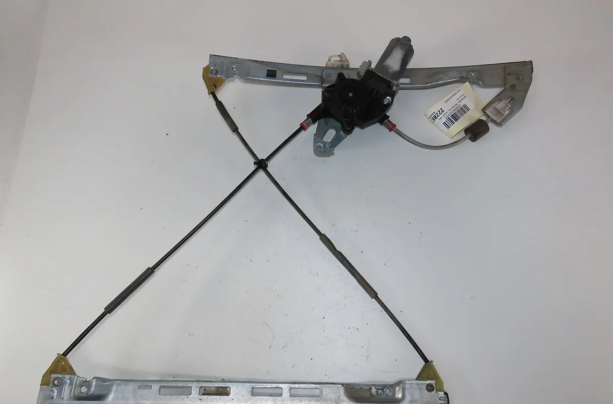Mecanismemoteur leve-glace avg Peugeot 206 (2L_, 2M_) 1.4 i (2lkfwa, 2mkfwa) (2009-2013) 3 portes occasion