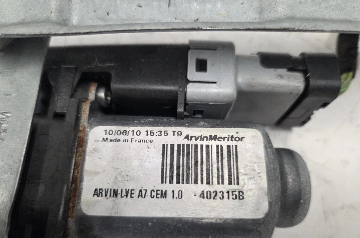 Mecanismemoteur leve-glace avg PEUGEOT 207 PHASE 2 BREAK occasion