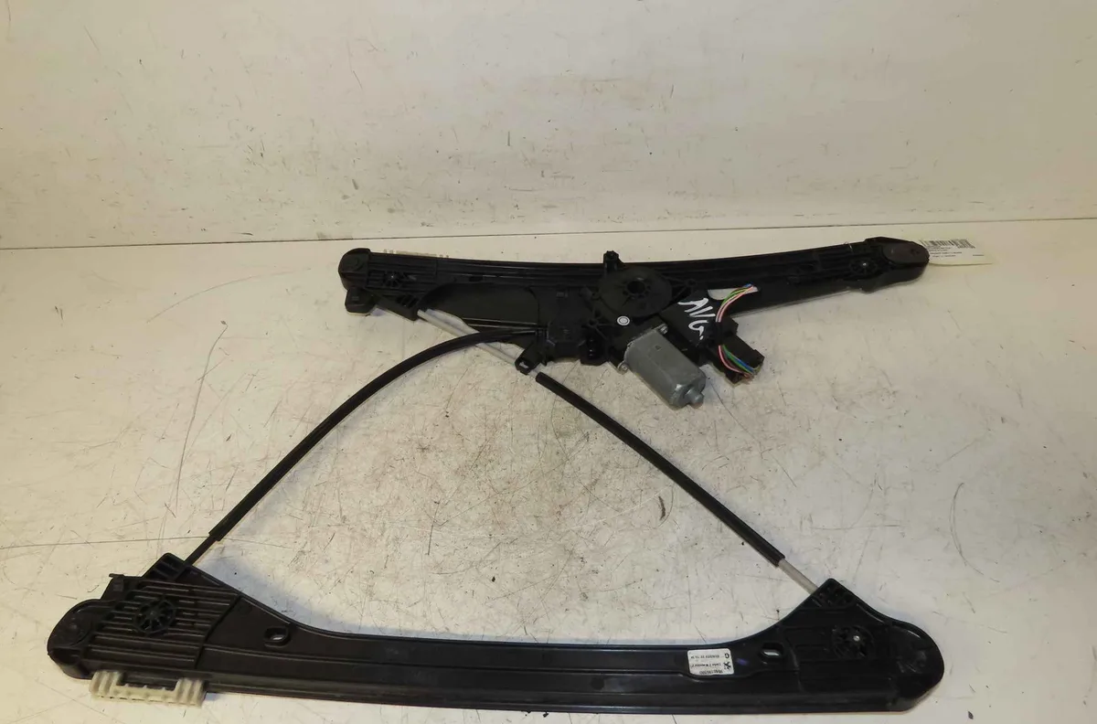 Mecanismemoteur leve-glace avg PEUGEOT 3008 II occasion
