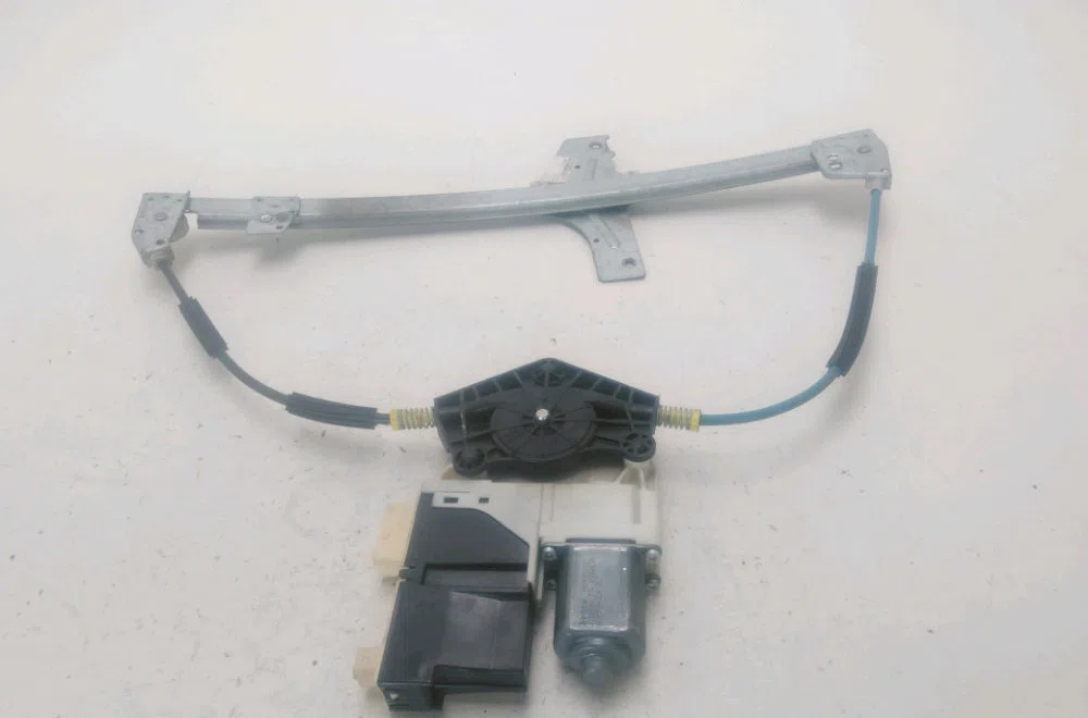 Mecanismemoteur leve-glace avg Peugeot 307 (3A-C) 1.6 16v (2000-2007) 5 portes occasion