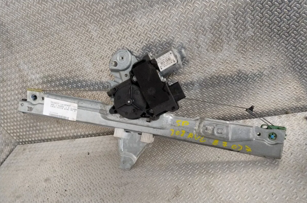Mecanismemoteur leve-glace avg Peugeot 308 I (4A_, 4C_) 2.0 hdi (2007-2014) 3 portes occasion