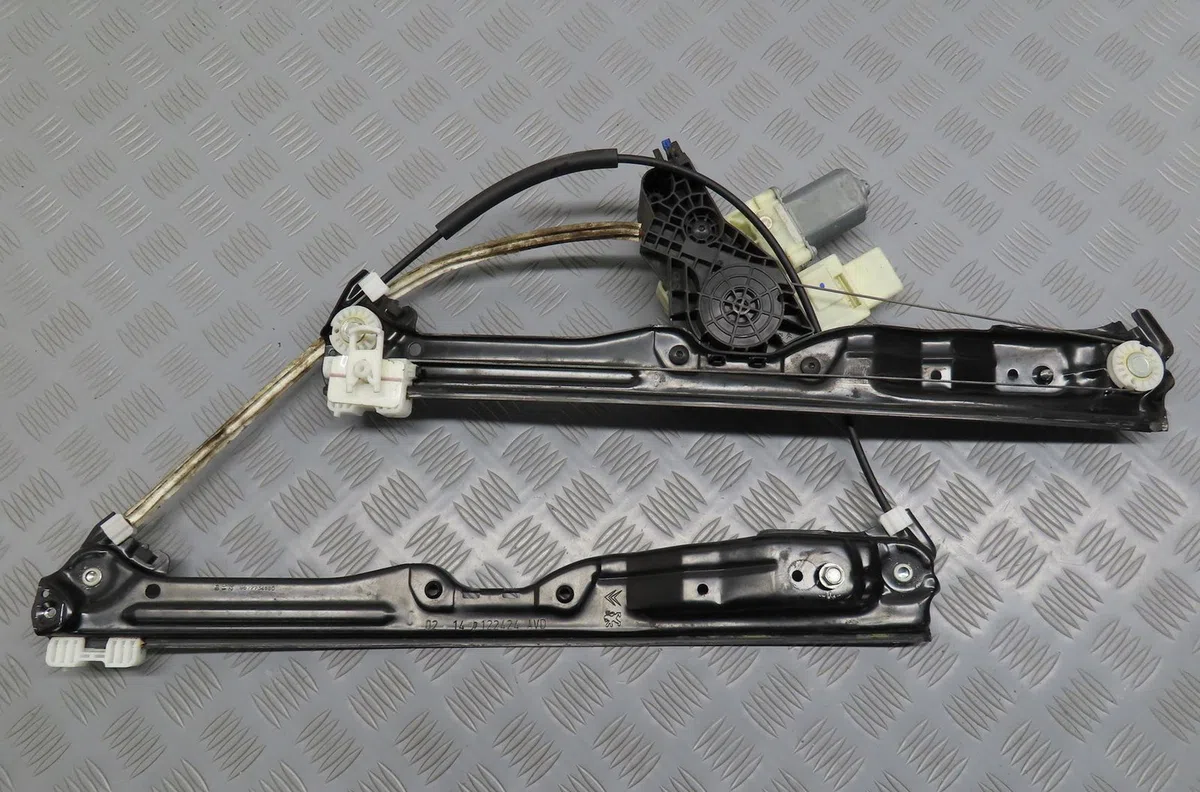 Mecanismemoteur leve-glace avg Peugeot 308 II (LB_, LP_, LW_, LH_, L3_) 1.6 thp 125 (2013-2021) occasion