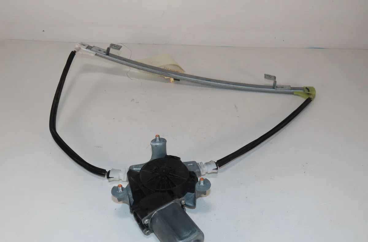 Mecanismemoteur leve-glace avg Renault CLIO II (BB_, CB_) 1.2 16v (bb05, bb0w, bb11, bb27, bb2t, bb2u, bb2v, cb05,... (2