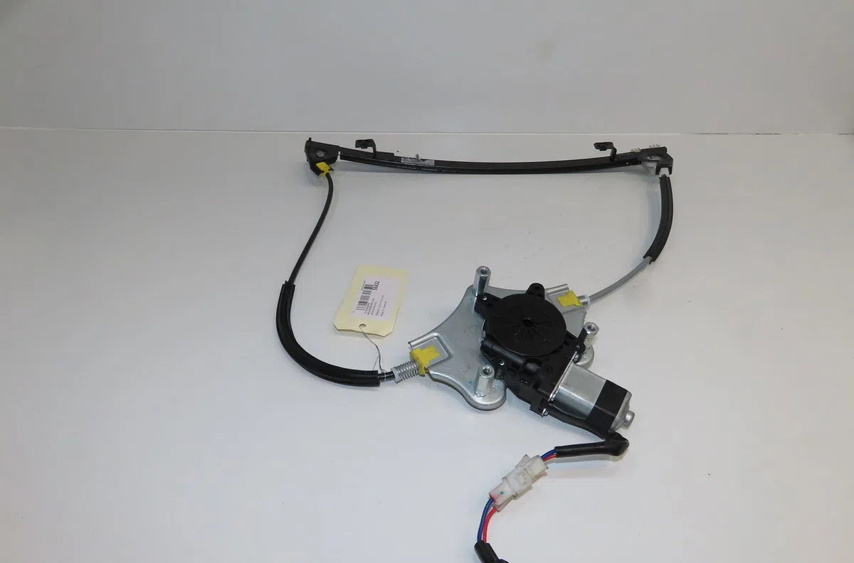 Mecanismemoteur leve-glace avg Renault CLIO II (BB_, CB_) 1.4 (b-cb0c, b-cb0s) (1998-2005) occasion