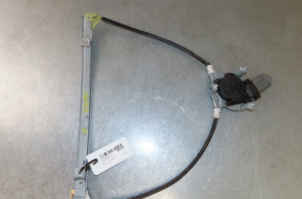 Mecanismemoteur leve-glace avg Renault CLIO II (BB_, CB_) 1.5 dci (b-cb3m) (2005-2010) 3 portes occasion